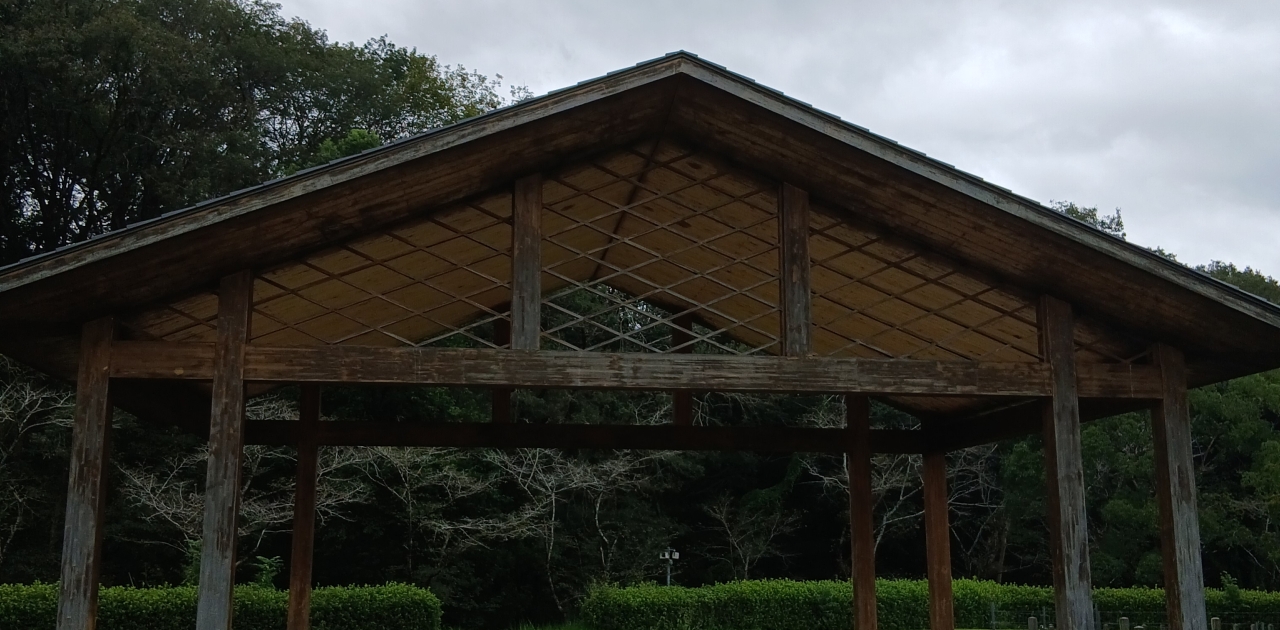 香川県満濃池森林公園にある、これは何をするための建物なのでしょうか？