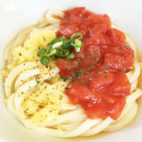 「こだわり麺や フジグラン丸亀店」の『トマト&オリーブぶっかけうどん』暑い時期に丁度良くさっぱり食べやすい!