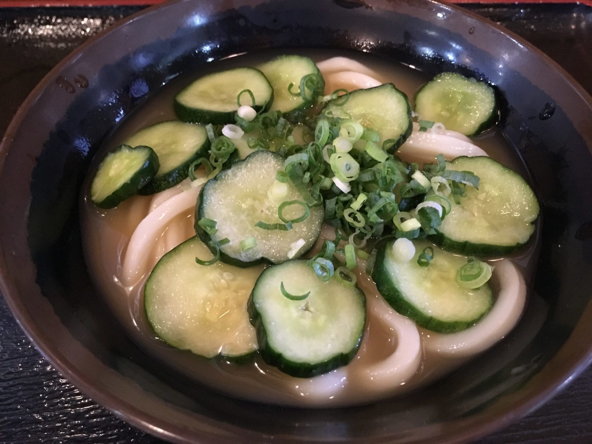 手打ちセルフうどん海侍のわさび漬けうどん画像