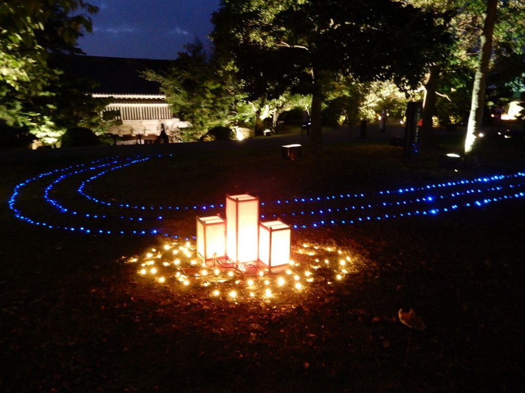 丸亀市公式サイトより、9月24日(日)丸亀城築城420周年を記念した「丸亀城420フェスタ」に合わせて開催されているキャッスルロードの画像