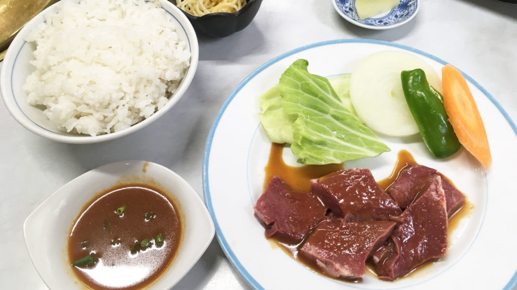 「まんぷく(焼肉)浜町支店」の『シン定食』自分で焼けるお得な焼肉ランチ！