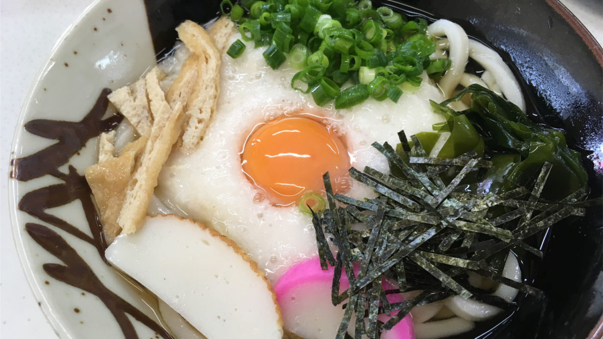 「めん処牛田」の『山かけうどん』味・量・価格・見た目の全てが大満足!