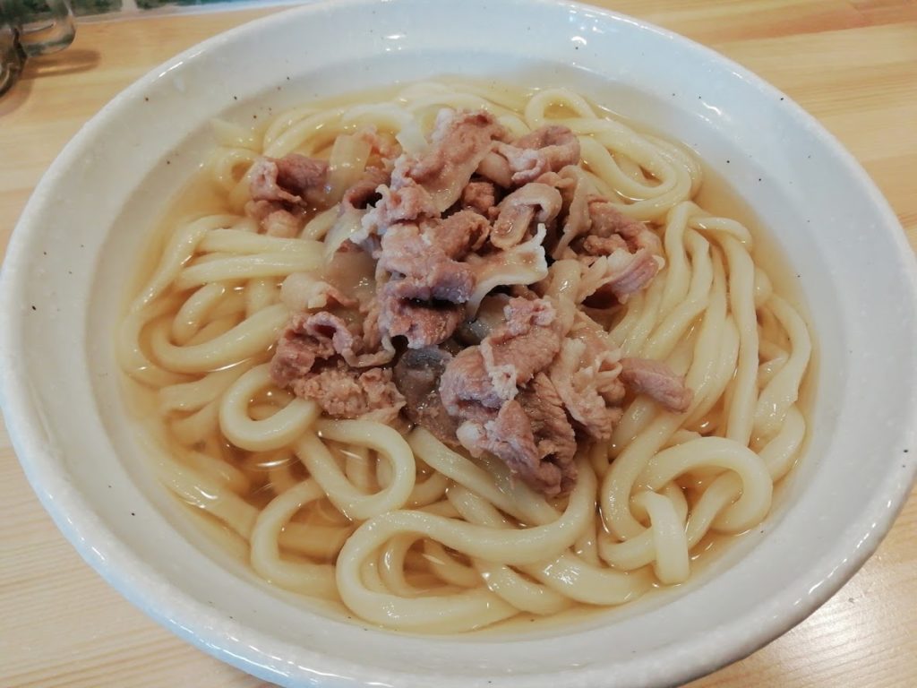 川川うどんの肉うどん