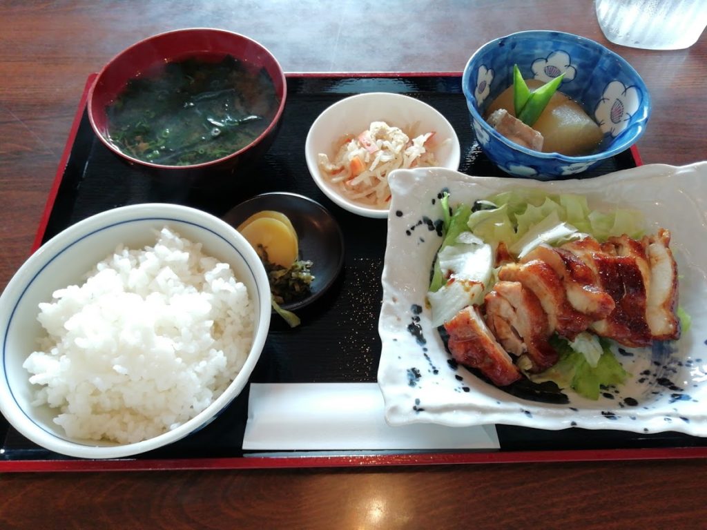 春風 とりのてり焼き定食