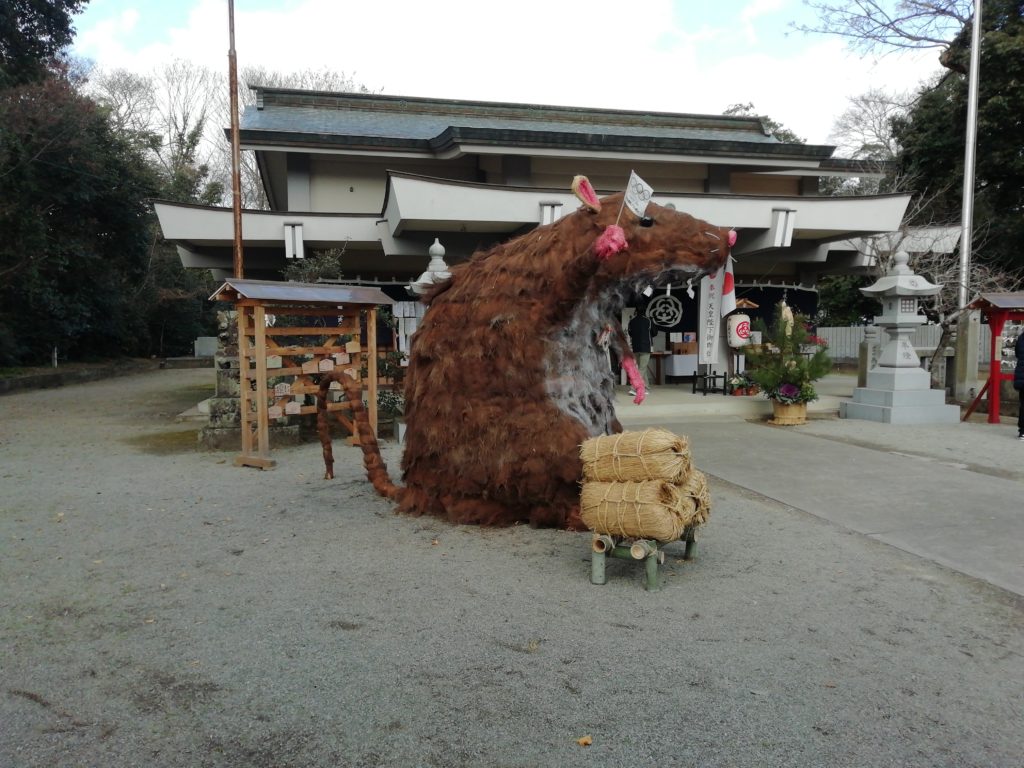 大宮神社　ネズミ　横顔