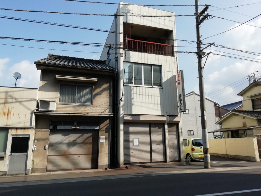 まるふじ　外観