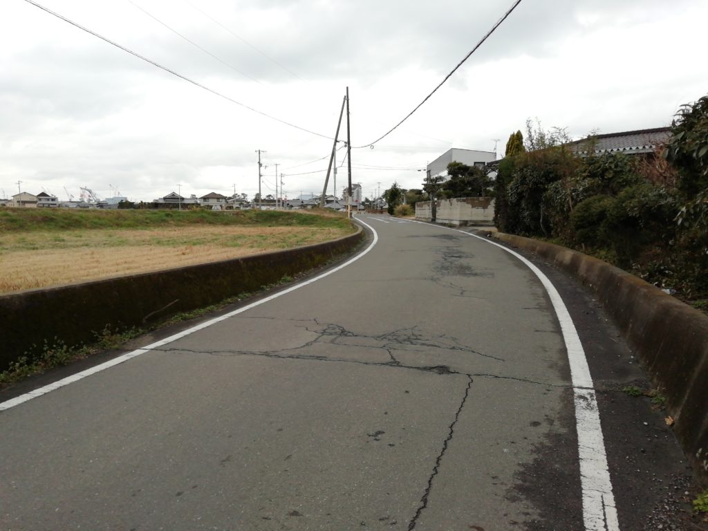 御茶屋道　吠えられる