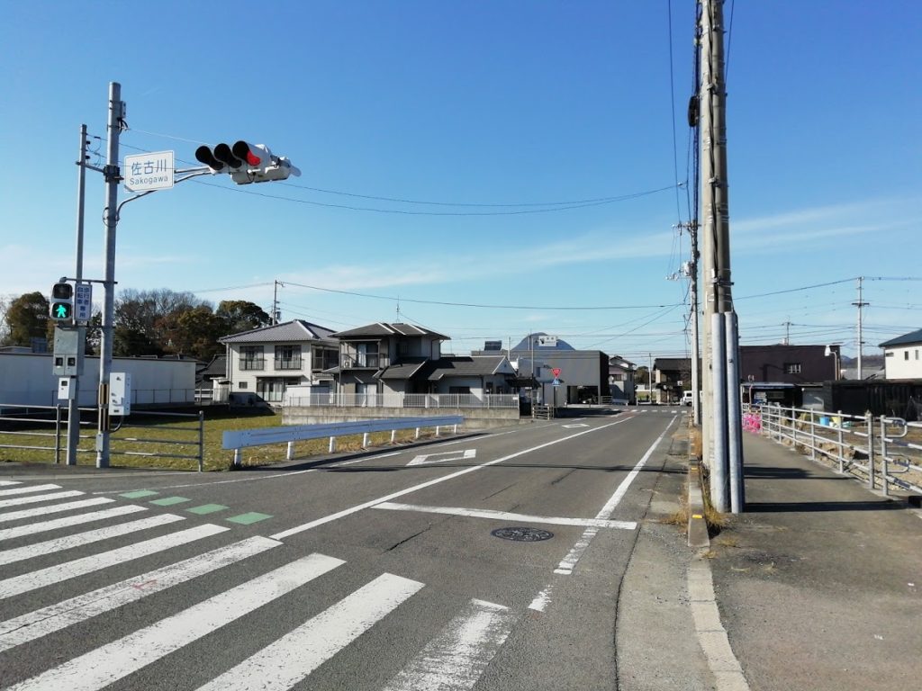 佐古川交差点から北を望む