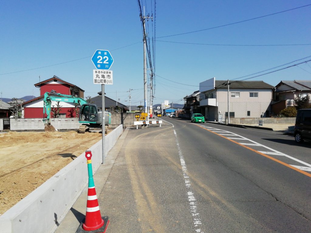 ローソン丸亀飯山町東小川店 予定地から東を見たよ