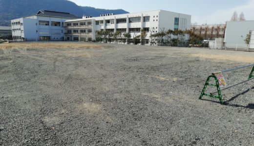 琴平町の宮脇書店琴平店跡地に「スーパードラッグひまわり琴平店」と「宮脇書店新琴平店」の複合商業施設ができるみたい。オープンは10月の予定