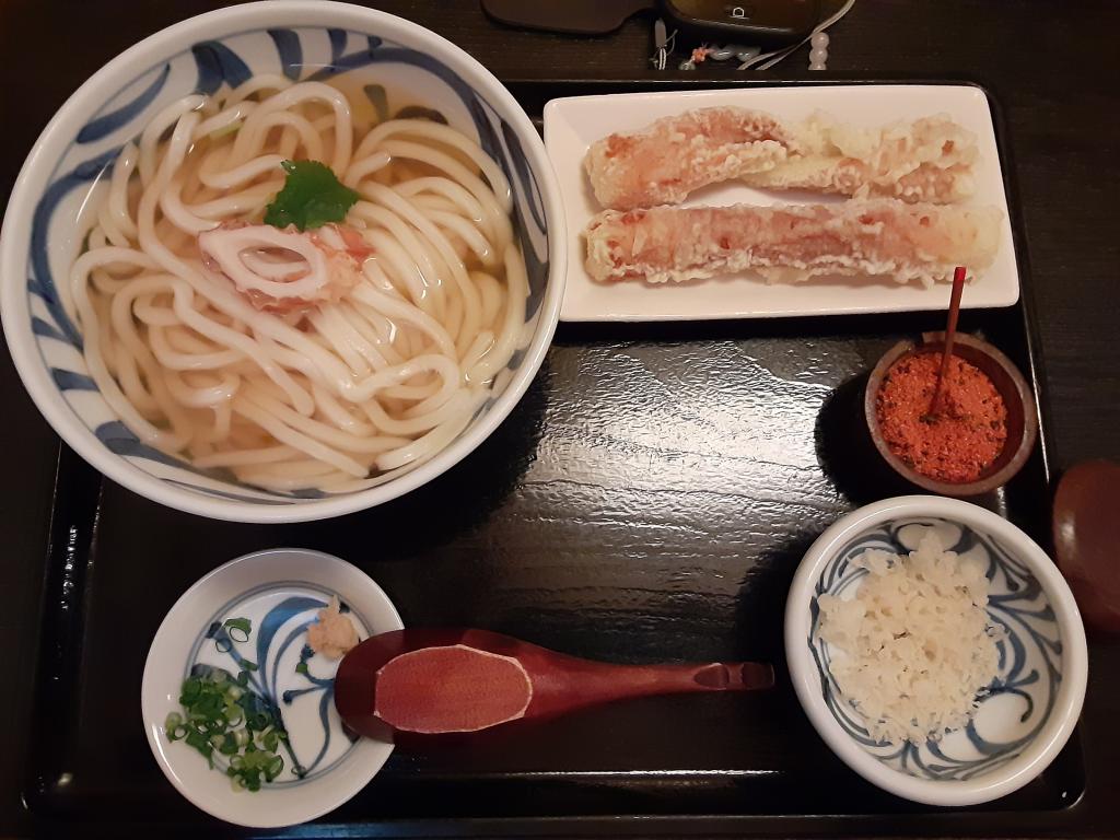 石川うどん かけうどん ちくわの天ぷら