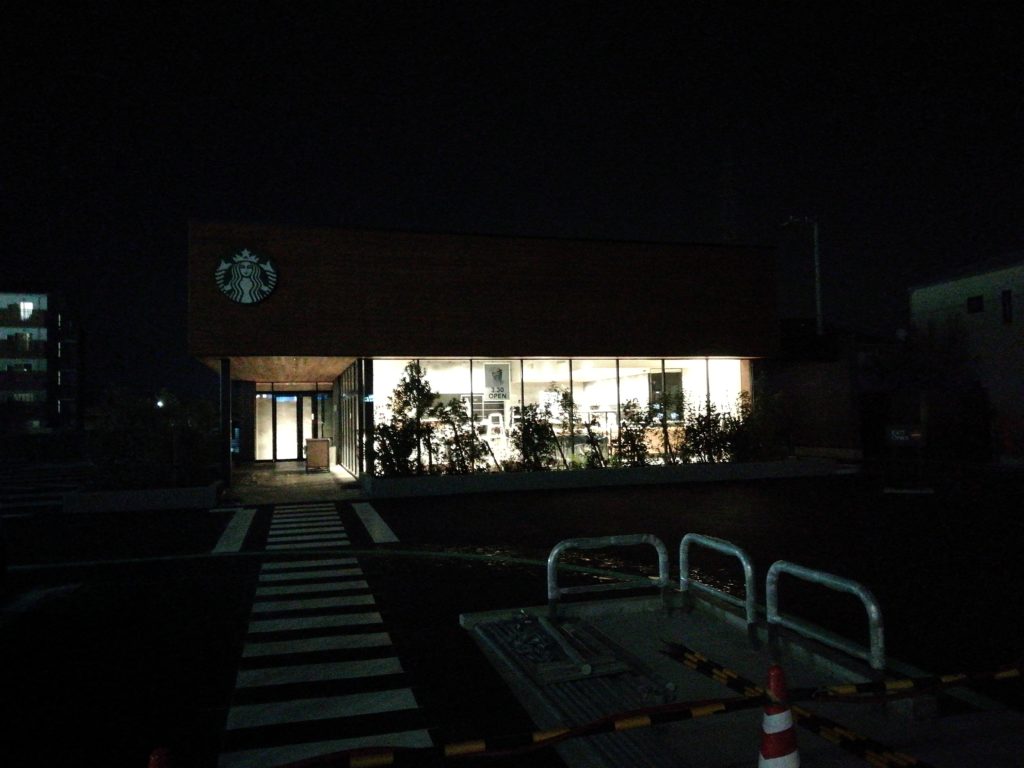 スターバックス丸亀店 夜の準備風景