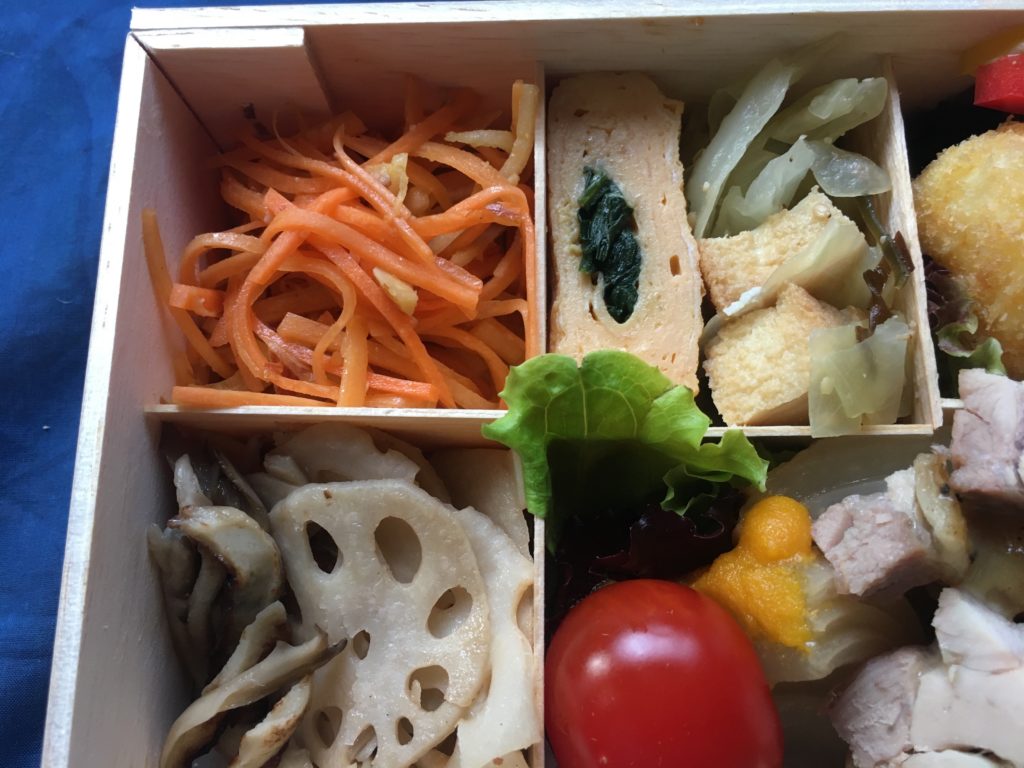 御茶屋Tonbiii 藍彩弁当