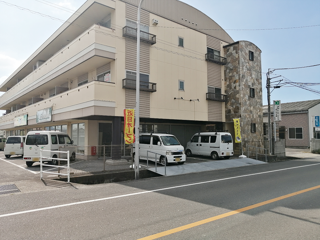 丸亀市川西町 サイレントハイツ お弁当屋さん