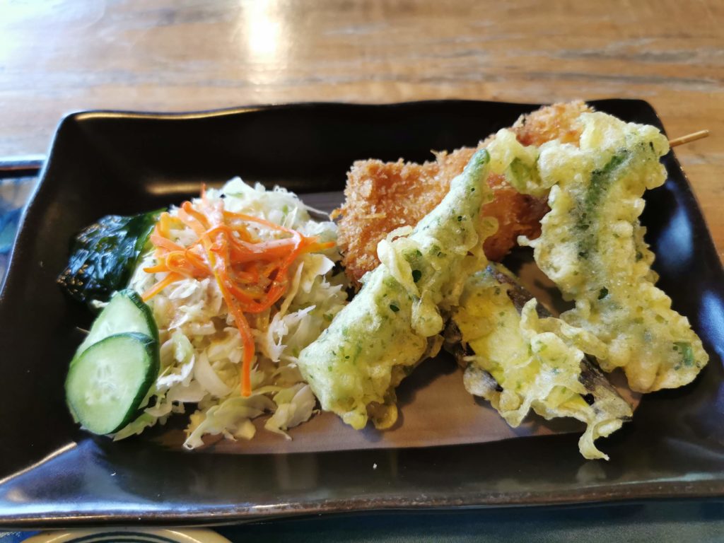 まんのう町 筍の里 日替わりランチ 天ぷらと串カツ