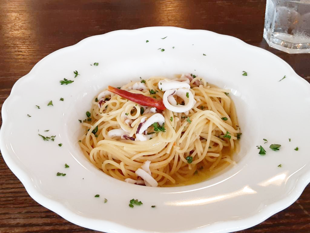 綾歌町栗熊西 アイレックスビストロ フィーユ・エ・フェス 本日のパスタランチ