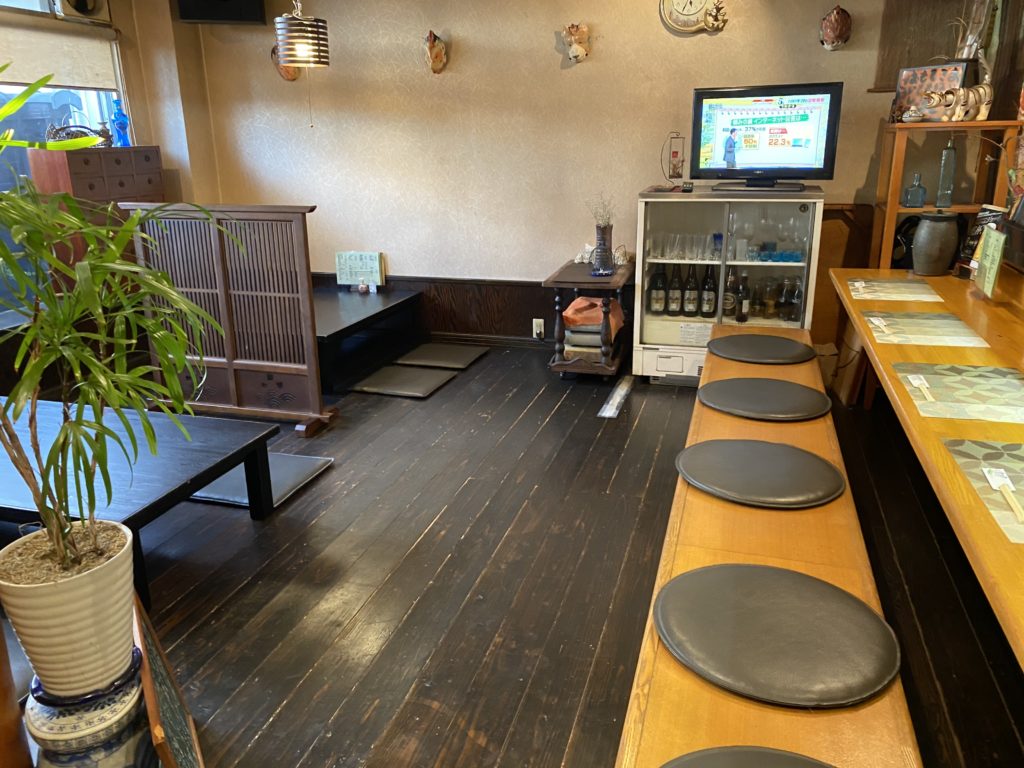 飯野町 若菜　店内