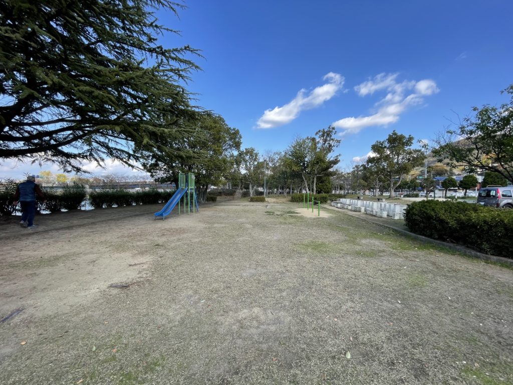 坂出市大池町 鎌田池公園