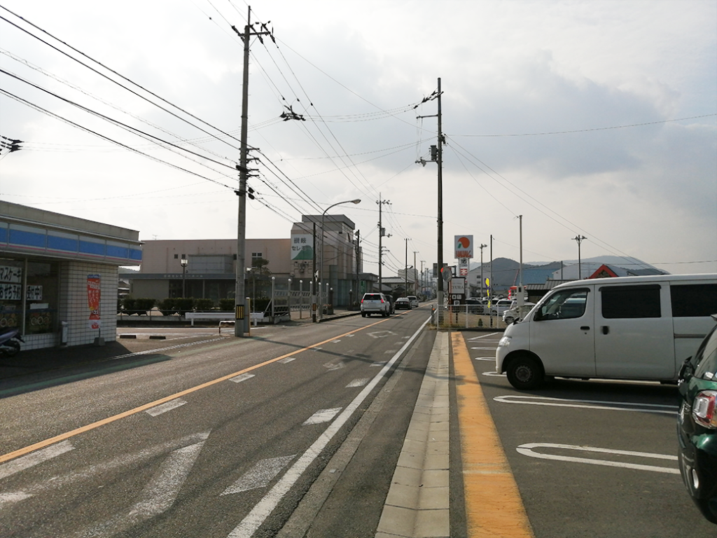 丸亀市綾歌町 ローソン岡田店