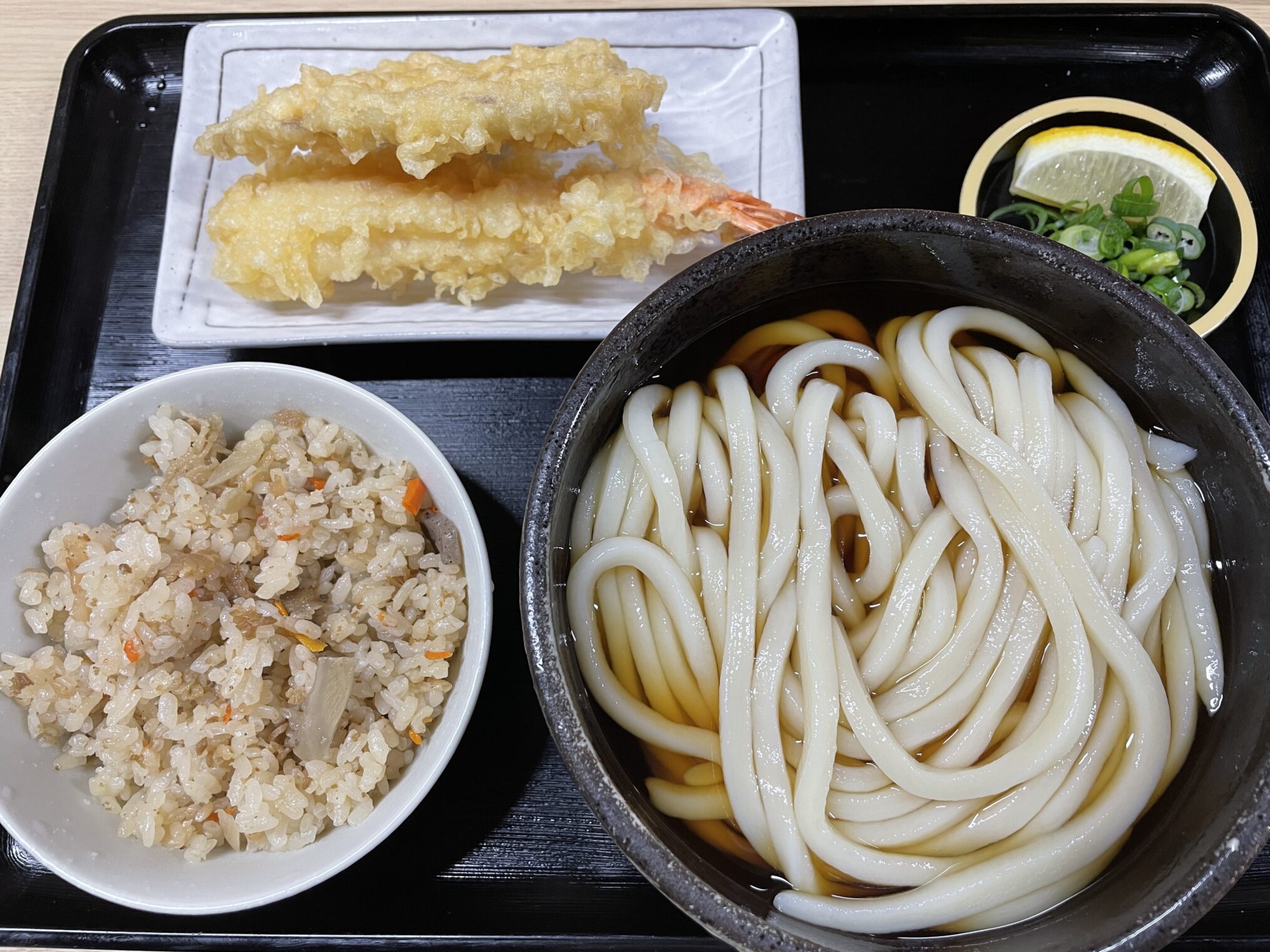 いけこうどん　いけこのランチ