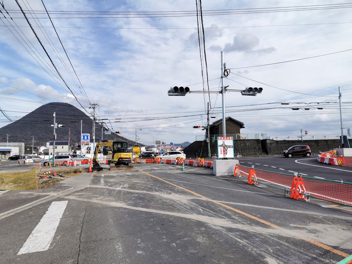 長尾丸亀線と善通寺府中線 交差点改良工事