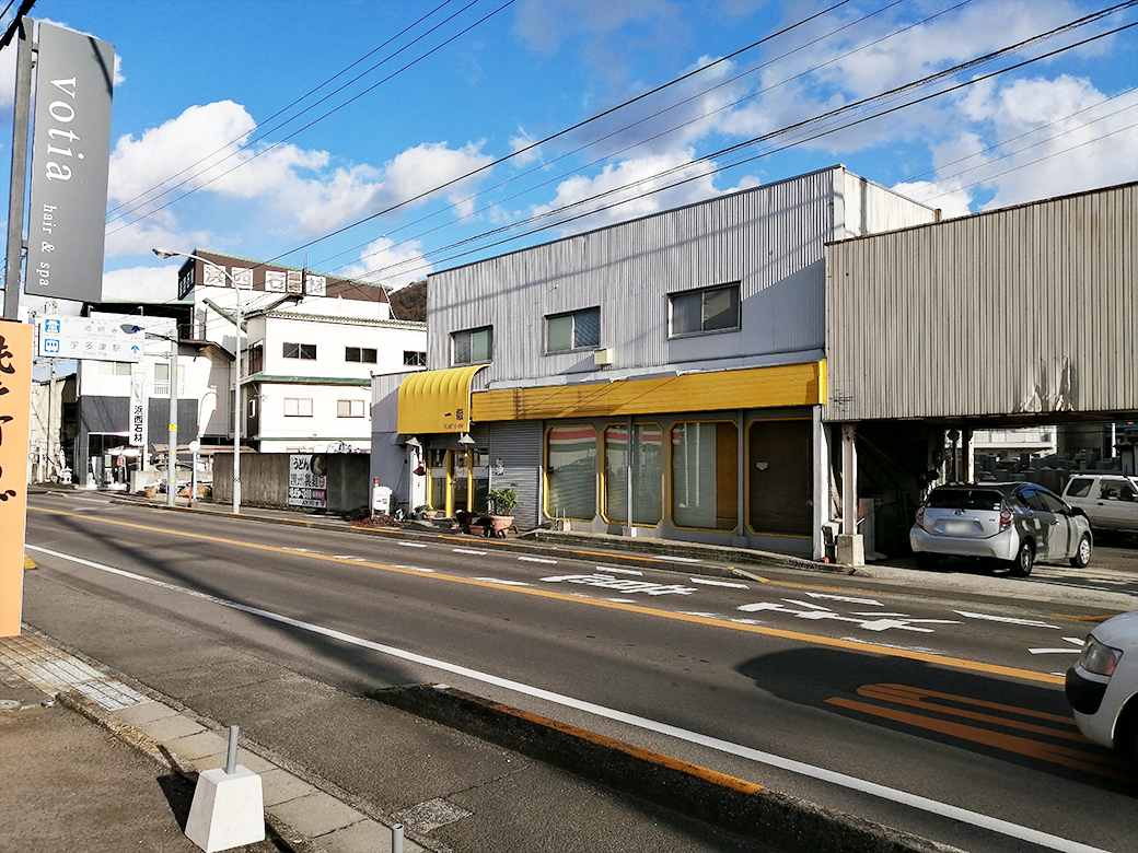 丸亀市土器町 一徹