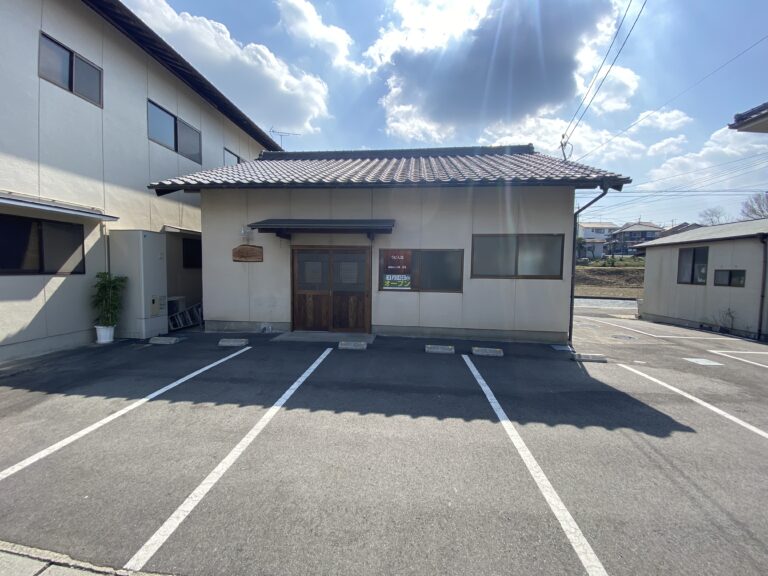 綾川町に「讃岐めん工房 空音」が2022年3月18日(金)にオープンしてる。午後カフェやテイクアウトの営業も行うみたい