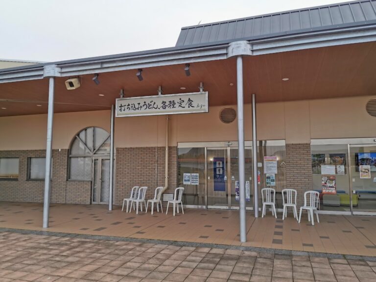 綾川町の道の駅 滝宮にあった「遊食道 来るまや」が国分寺町に移転してる。2022年3月15日(火)から弁当販売をしてるみたい