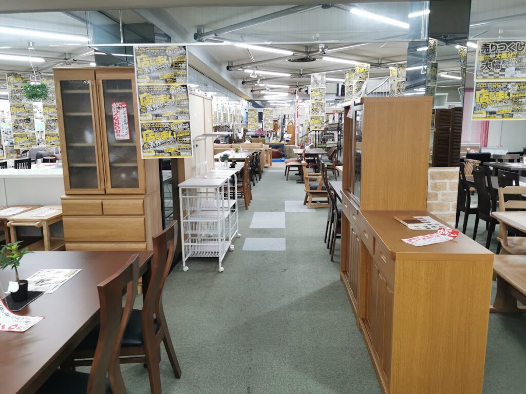まんのう町 イソザキまんのう本店 店内