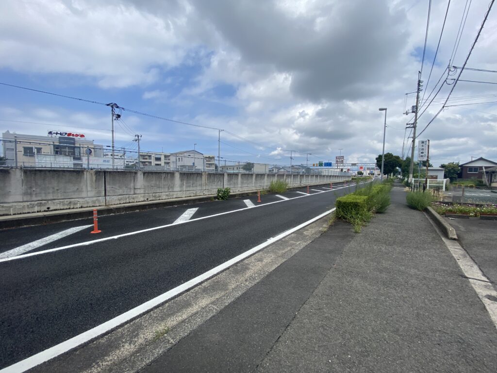 丸亀市原田町 制服のタカギ