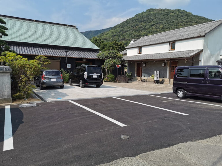 坂出市加茂町に「がもう家」が2022年7月20日(水)にオープンしてる。古民家カフェと蔵の宿泊施設があるみたい