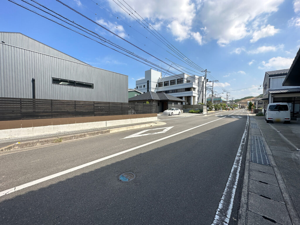 丸亀市飯山町 THE PLANTS 場所