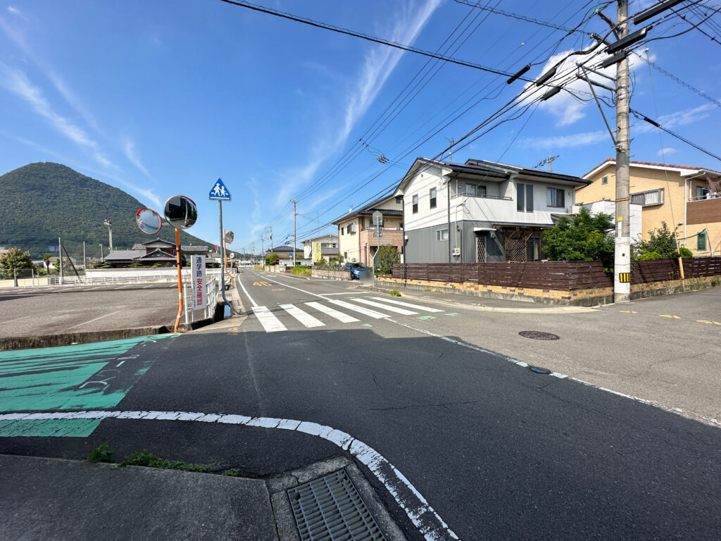 丸亀市飯山町 THE PLANTS 場所