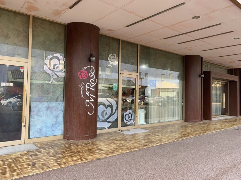 坂出市西大浜北「ジュエリー エム・ローズ坂出店」ちょっと自慢したくなるジュエリーが見つかるお店