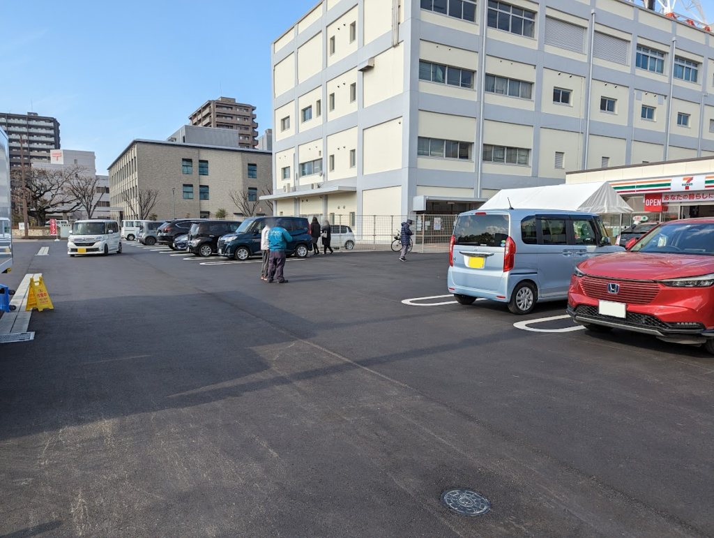 丸亀市大手町 セブンイレブン 丸亀城前店 駐車場