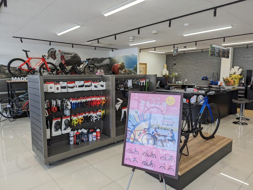 丸亀市土器町 WAVE BIKES丸亀店(TREKコンセプトストア) 店内