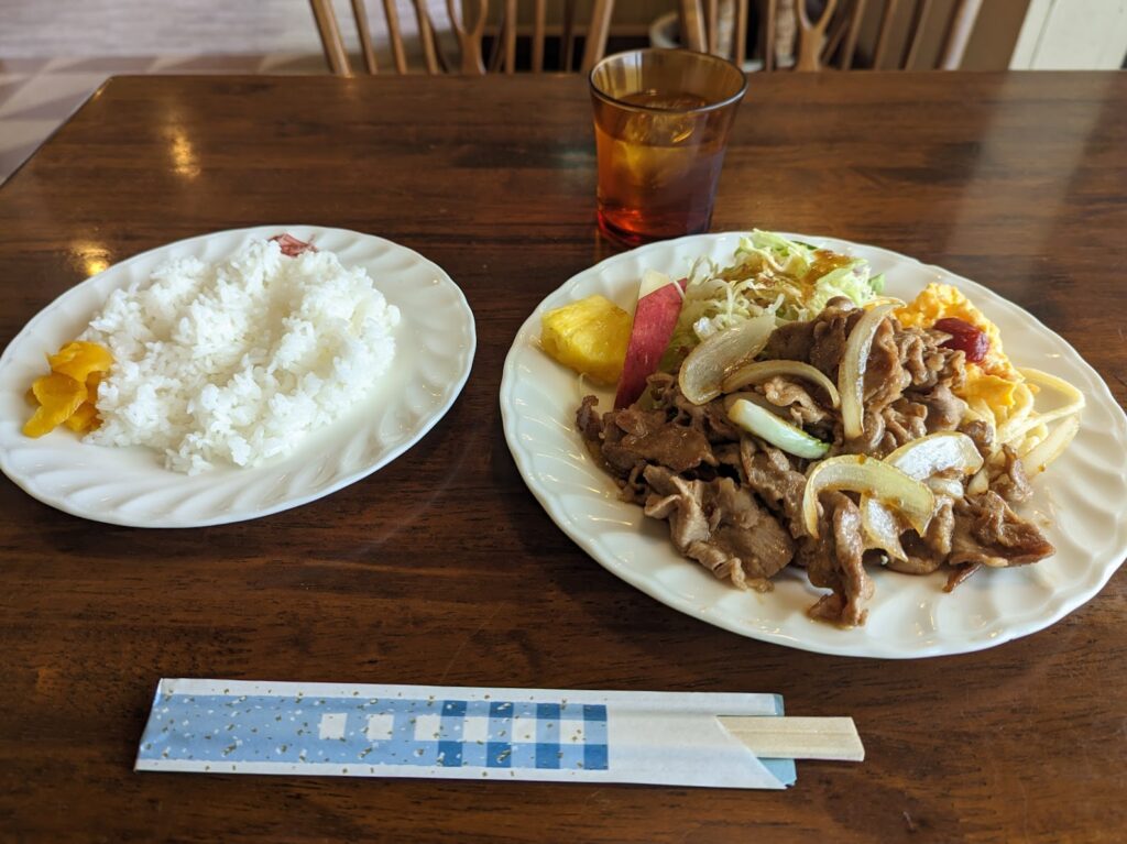 宇多津町 カフェレスト ベルン ポークしょうが焼き