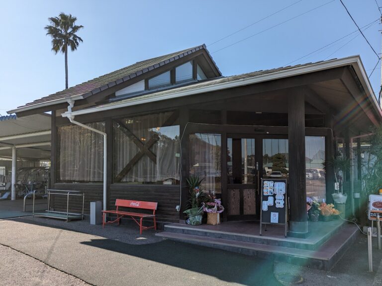 丸亀市蓬莱町の「Cafeべたぴん」が2023年1月中旬頃に閉店し、多度津町で新店オープンしてる