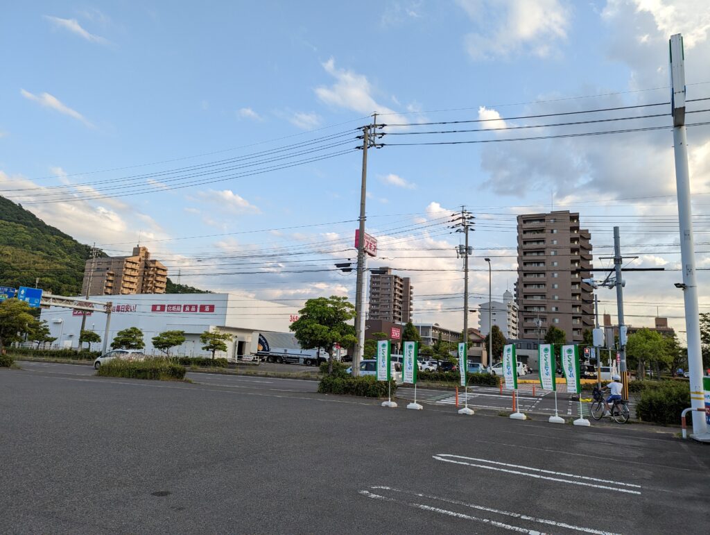 宇多津町 ファミリーマート 宇多津駅東店 場所