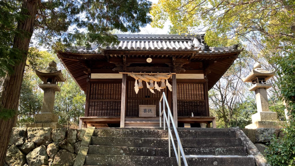 坂出市府中町 鼓岡神社