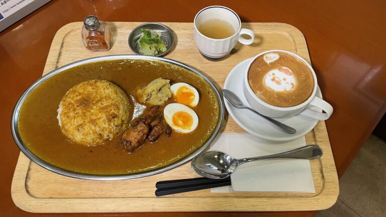 綾歌郡宇多津町「J-current COFFEE」の『チキンスパイスカレーランチ』カレー専門店が協力した複数のスパイスを調合して作ったお店オリジナルカレーにハマる人続出中！【動画あり】