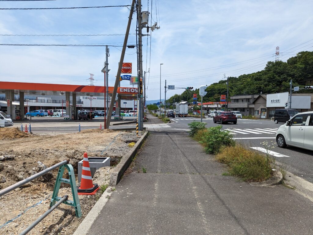 丸亀市綾歌町栗熊東 ローソン 場所