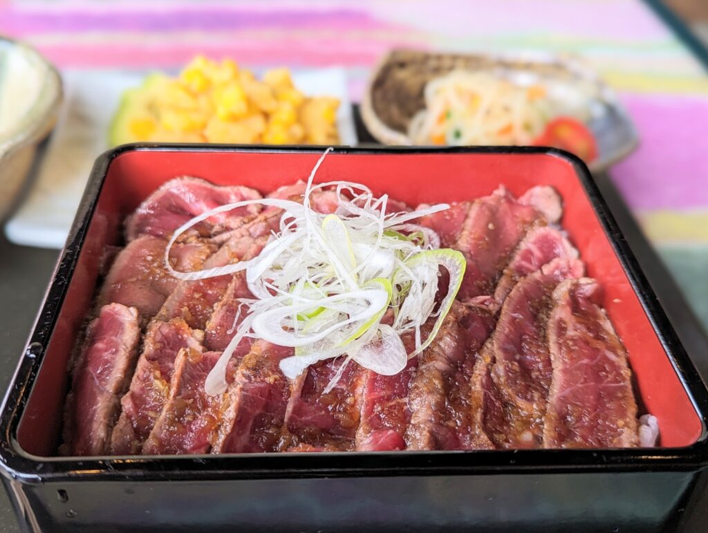 丸亀市土器町 無煙炭火焼肉 生一本 和牛ステーキ重