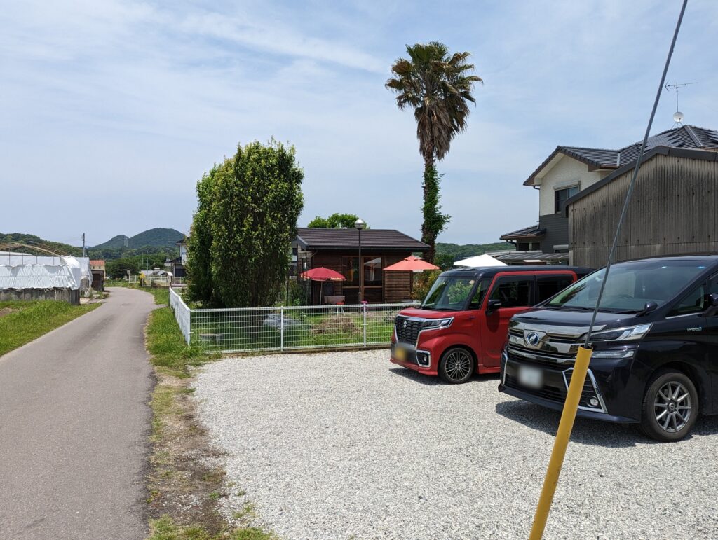 綾川町 スパイス家族カラクラ 駐車場