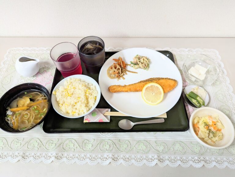 坂出市江尻町「喫茶 わかたけ」の『日替わりランチ』旬の野菜を使った優しい味のランチ