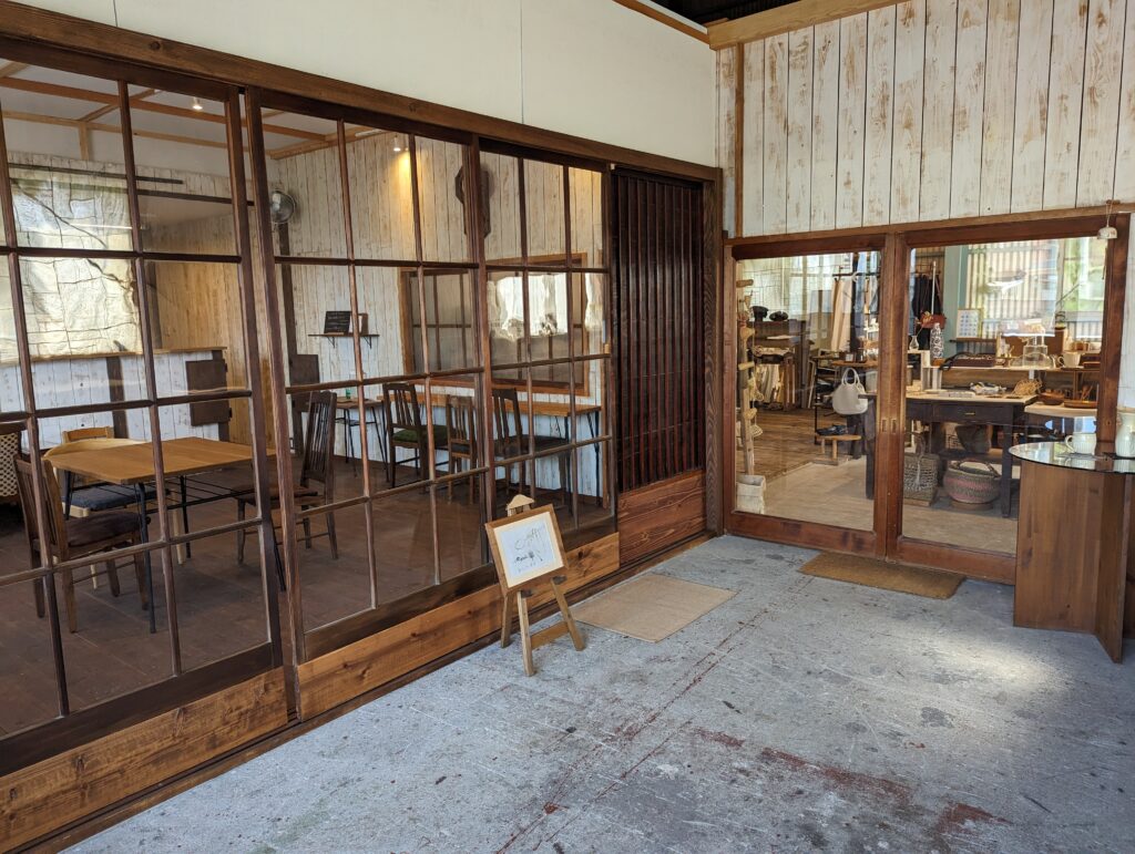 善通寺市 zakka カガラカン 店内