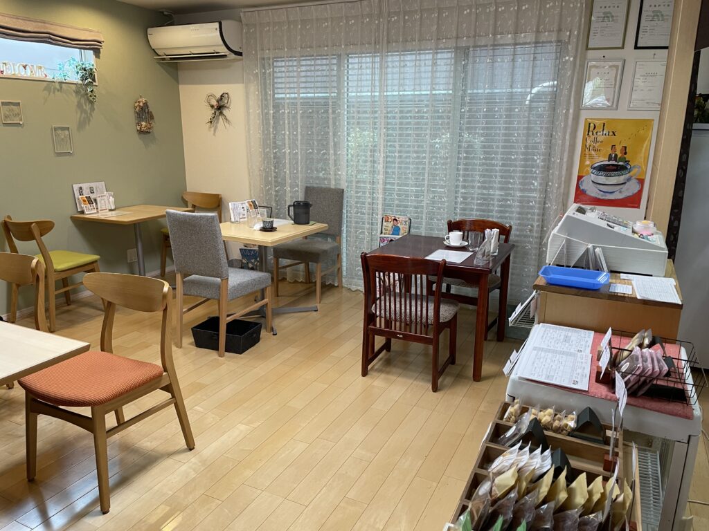 坂出市横津町 cafe悠花 店内