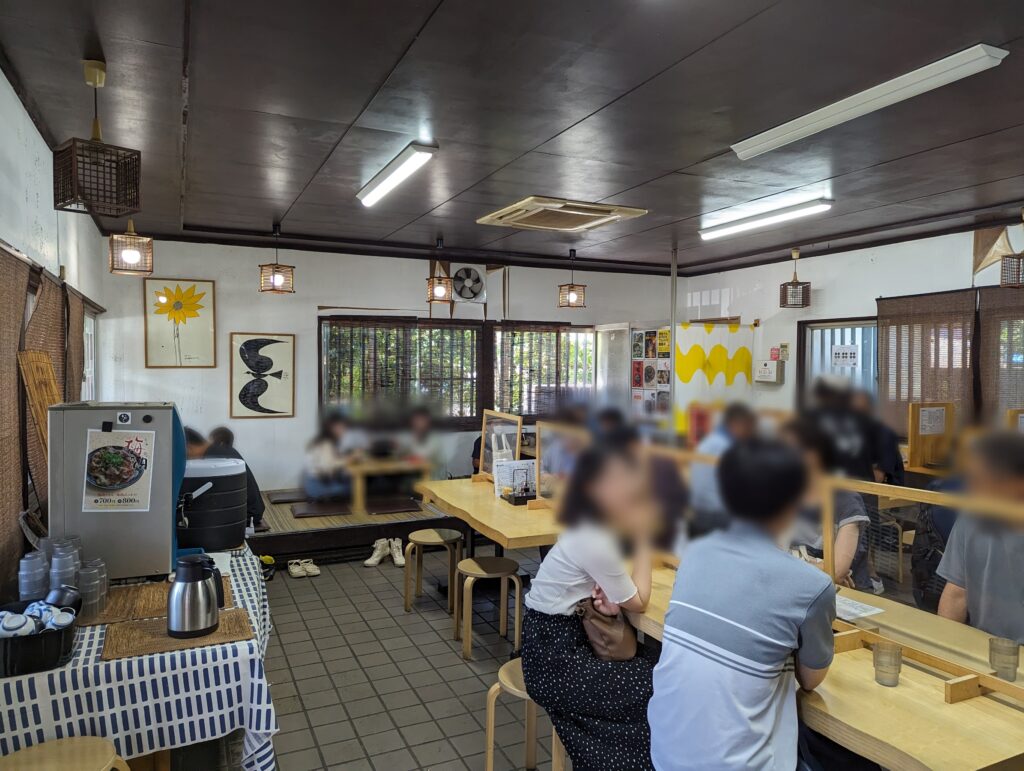 多度津町西浜 いけこうどん 店内