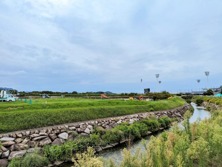 丸亀市総合運動公園にスケートボードパークが2024年2月ごろのオープンに向けて整備中！屋根付きの「みなくる広場」は2023年8月31日(木)から利用スタート