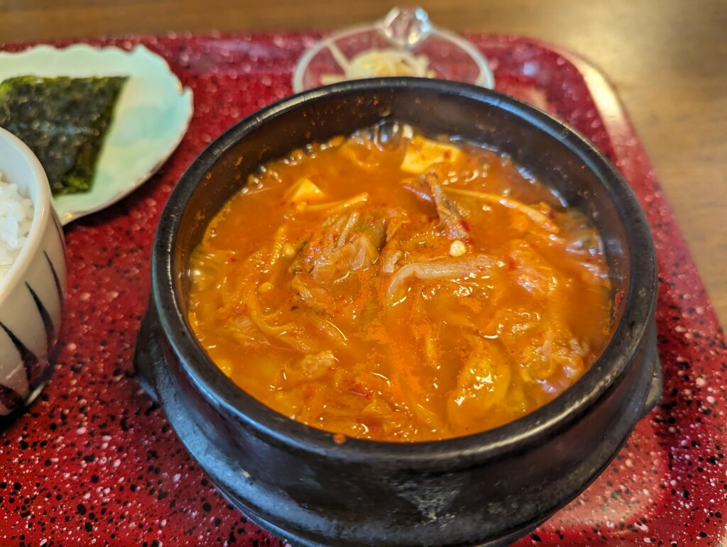 まんのう町 韓国家庭料理ハニル キムチチゲ定食